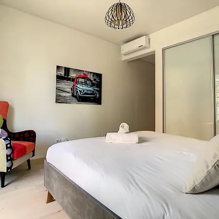 Apartman Grand Lux By Lovelystay