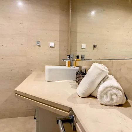 Apartman Grand Lux By Lovelystay